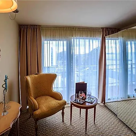 Carmen International Venus - Fost Becali Otel Köstence